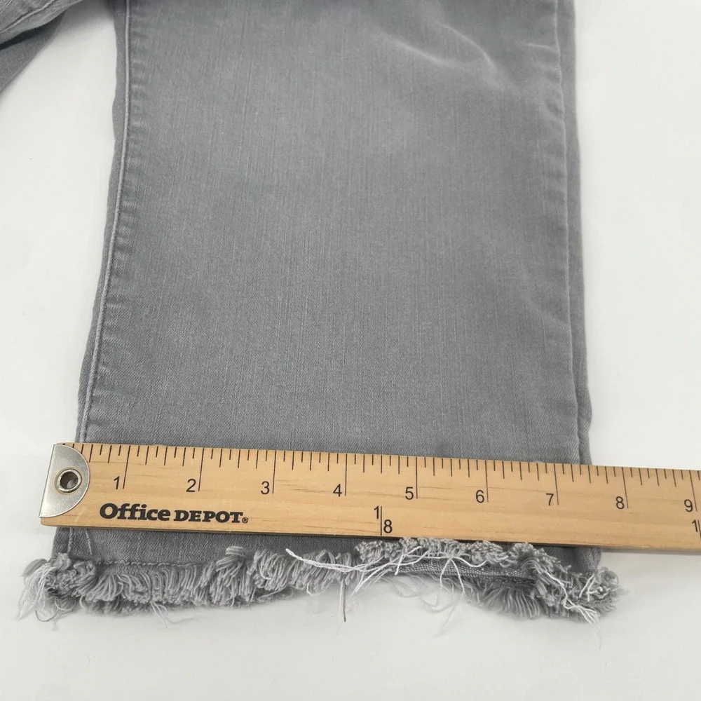 Chico's Capri Pants Womens 2.5 Gray Perfect Stretch Girlfriend Slim Frayed Hem